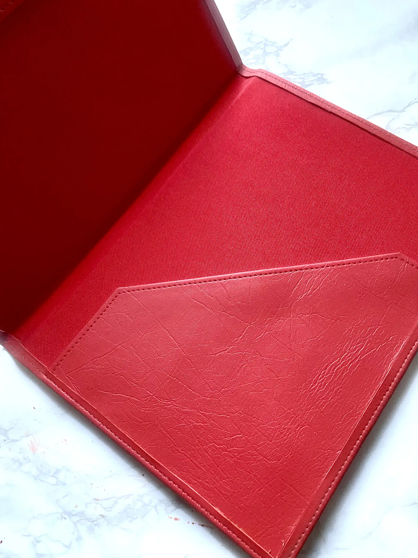 Carpeta eco cuero oficio roja  4