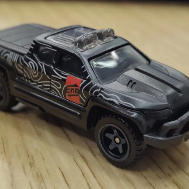 Hot Wheels HLY74 HW Remote Adventures 5-Pack 6