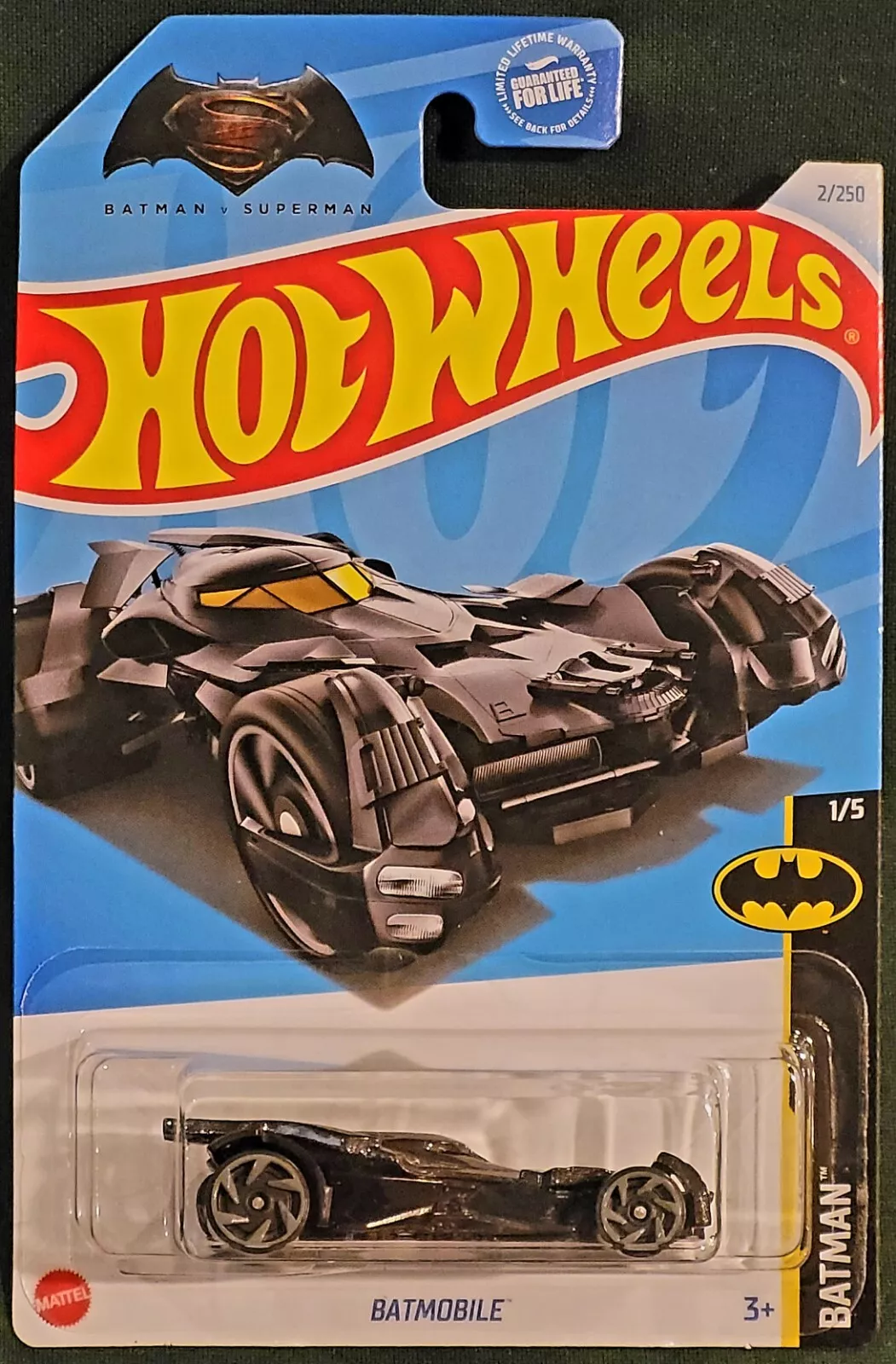 Hot Wheels Auto Batmobile 4/250 Batman
