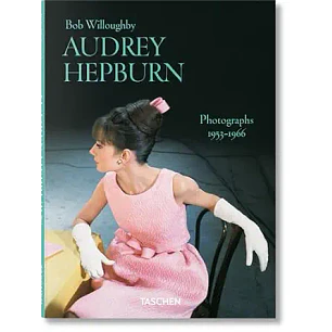 Audrey Hepburn Photograhs 1953-66- En Inglés