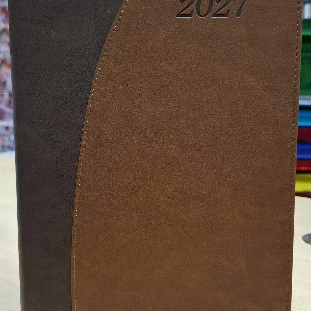 AGENDA LAYCONSA 2027 VIP MARRON/BEIGE 1