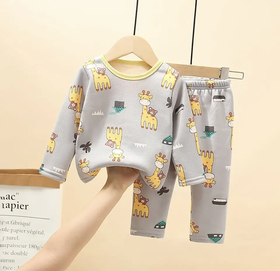 Pijamas Poleron y pantalon Nino 7-8 anos 1