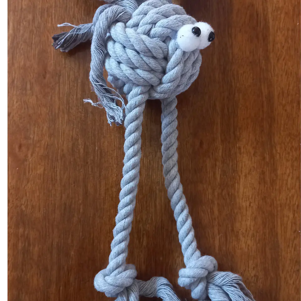Juguete de Cuerda para Perros – Pelota Gris con Patitas 🐾 1