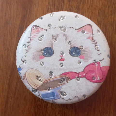 Espejo Compacto de Bolsillo Gatita Blanca – Cat Lovers 🐱💗