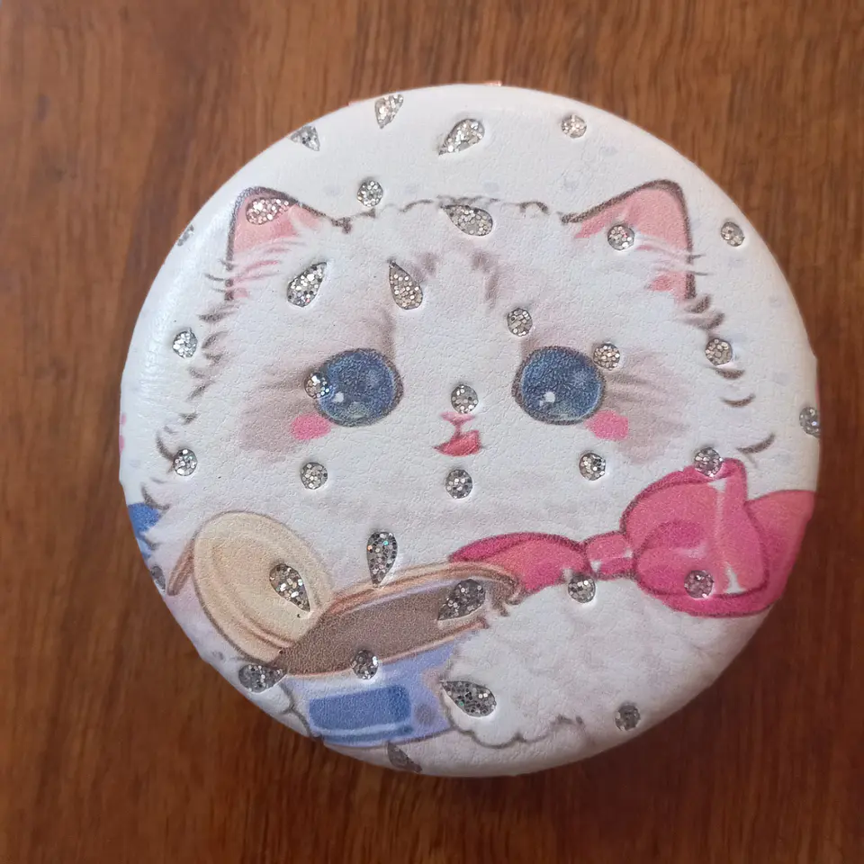 Espejo Compacto de Bolsillo Gatita Blanca – Cat Lovers 🐱💗 1