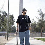 Polera Wisdom - Half Negra