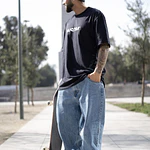 Polera Wisdom - Half Negra