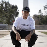 Polera Wisdom - Letters Blanca