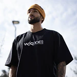 Polera Wisdom - Letters Negra