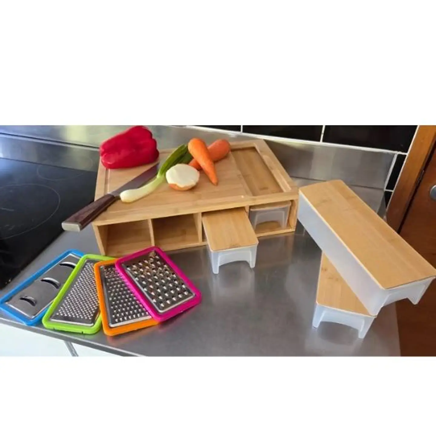 Tabla Cortar Bambú con 4 Contenedores Extraíbles y con tapa 12