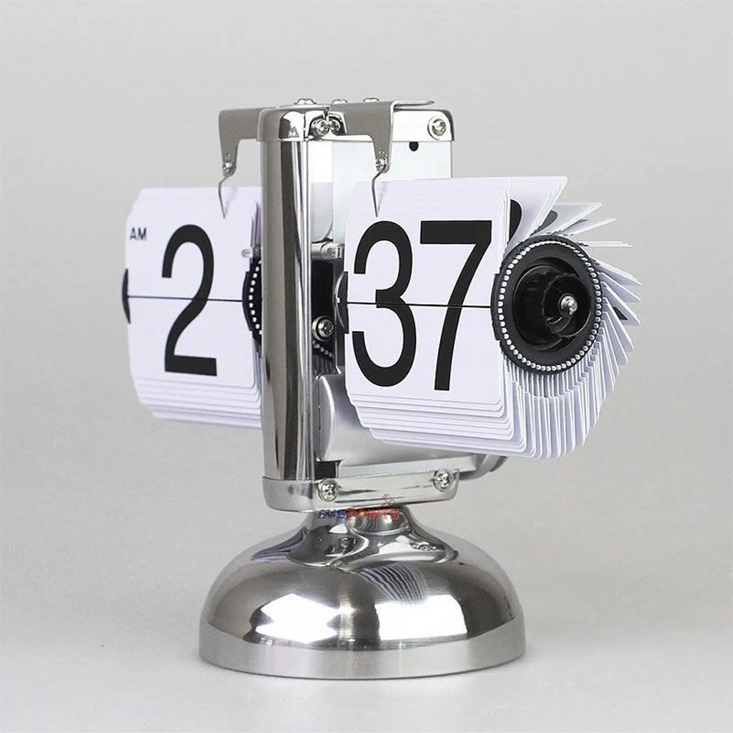 Reloj de mesa retro 3