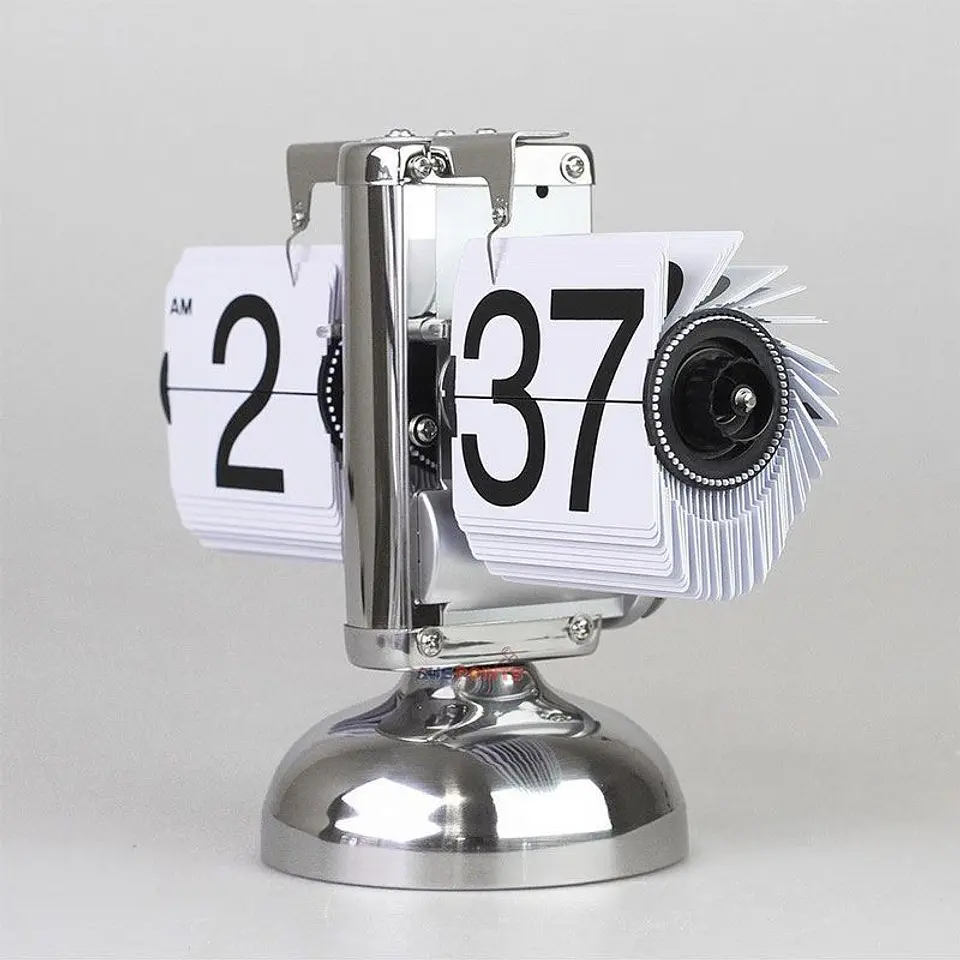 Reloj de mesa retro 3