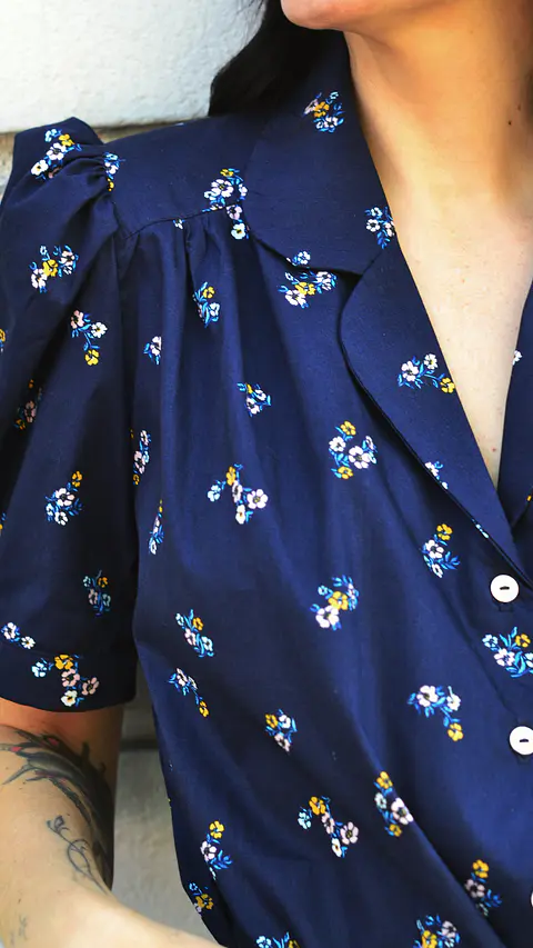  Blusa Bianca azul flores