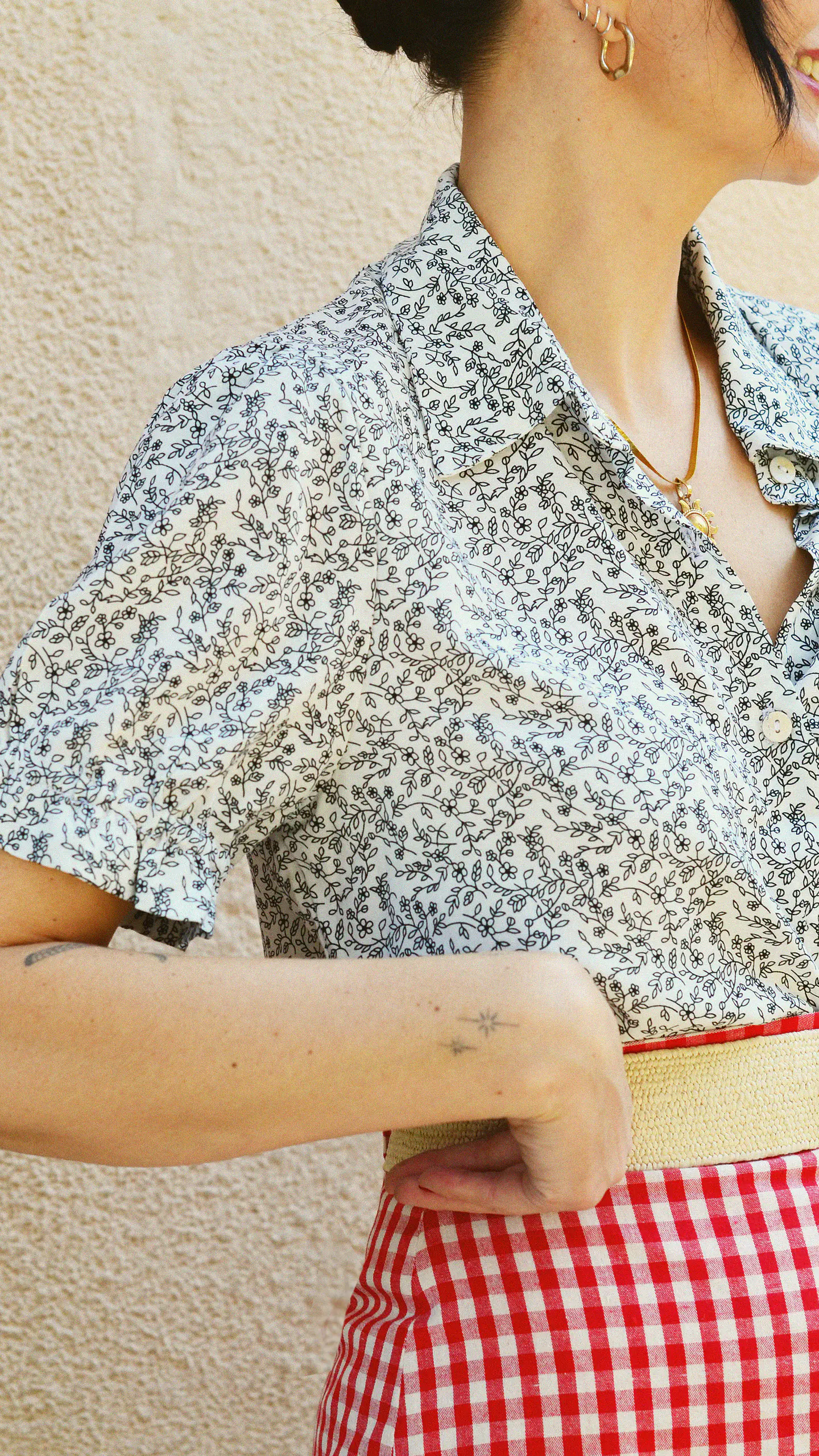 Blusa Juana blanca flores 3