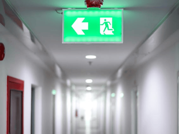 Instalación de Señalética Luminosa 1