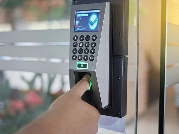 Instalación de Control de Acceso Biométrico 1