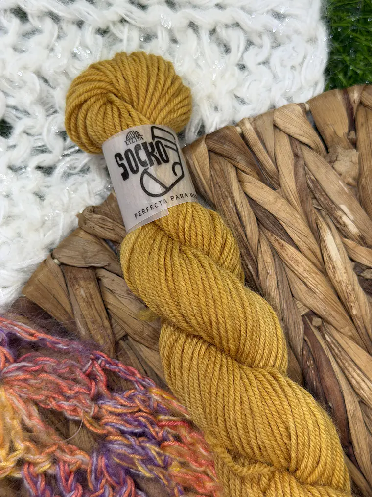 Socko: Lana para medias/calcetines - Merino Superwash + Poliamida reciclada  2