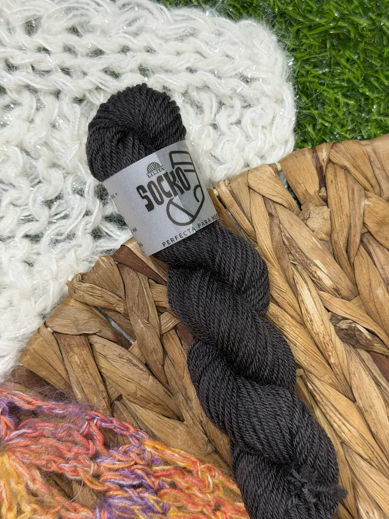 Socko: Lana para medias/calcetines - Merino Superwash + Poliamida reciclada  16