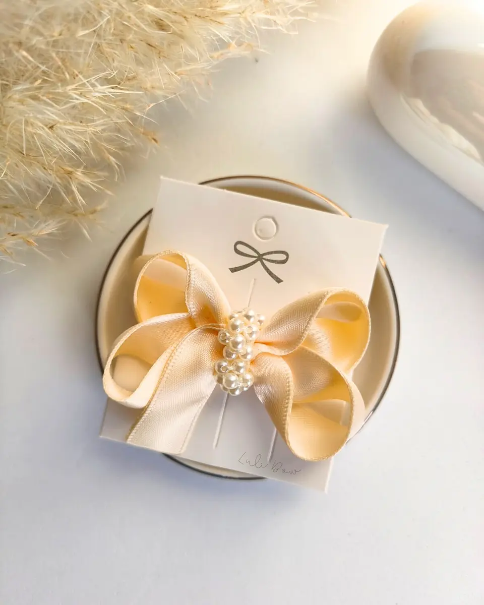 Bow Alice Romantic - Bege 1