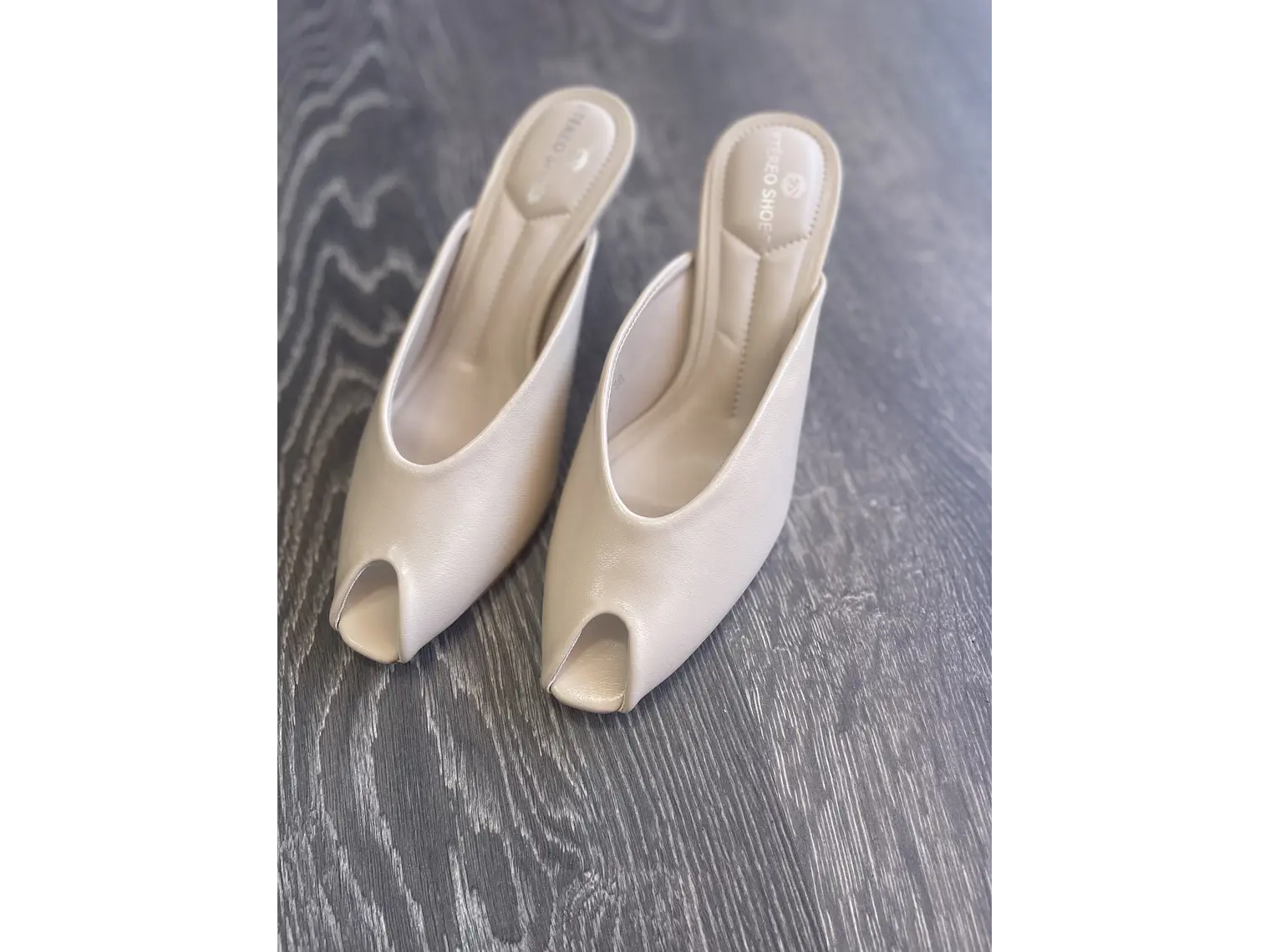 Chinelo de Salto 1