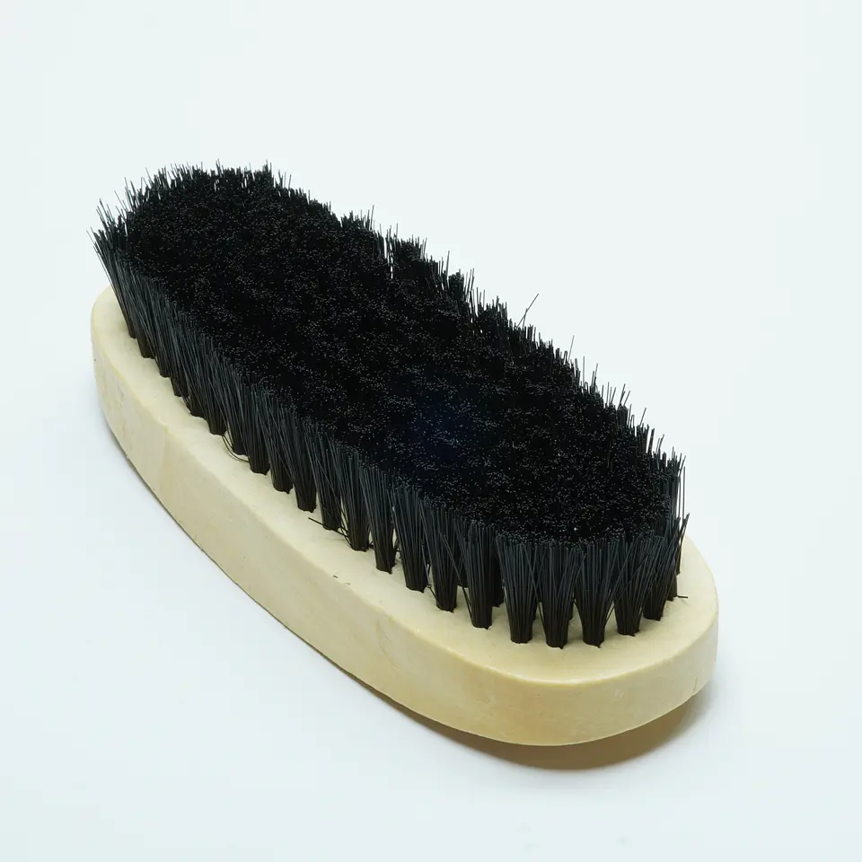 Kit Limpiador de Zapatillas — Espuma + Escobilla + Paño Microfibra  3