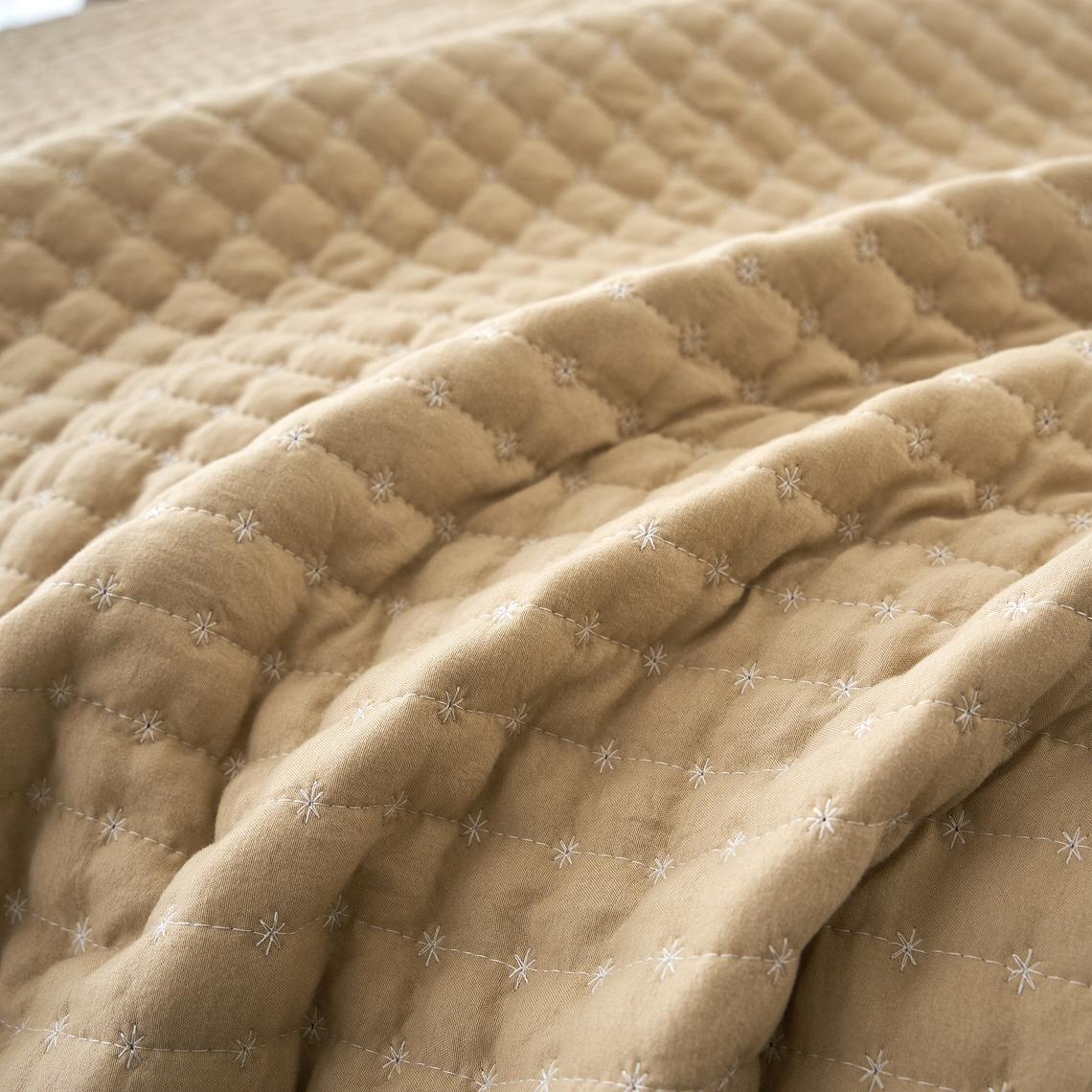 Cubrecama Arena Beige 2