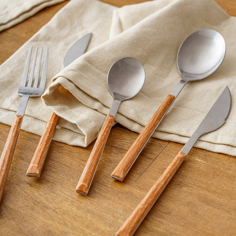 Cubiertos Tipo Madera 1