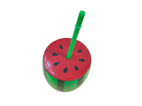 Copo plastico com palinha para água ou sumo 600ml 14x7cm com figura melancia