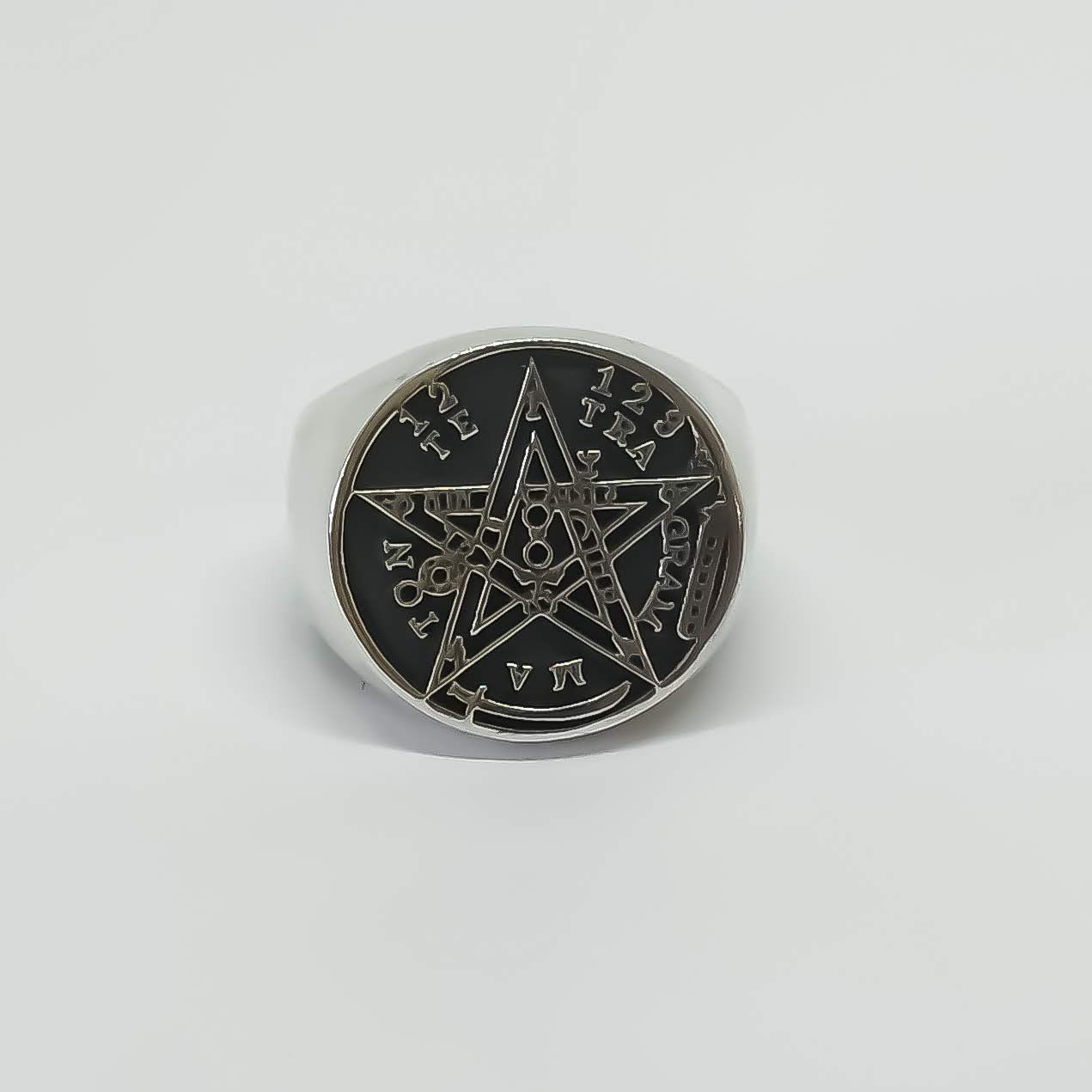 Tetragram Ring