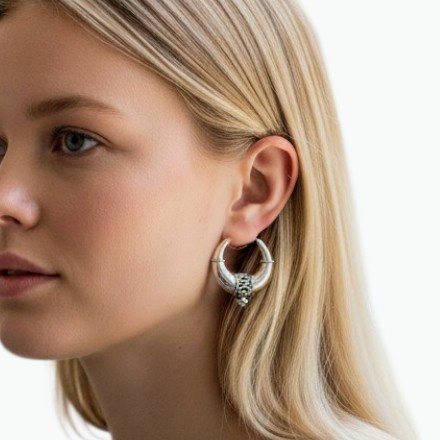 Argola Meia Lua Trabalhada