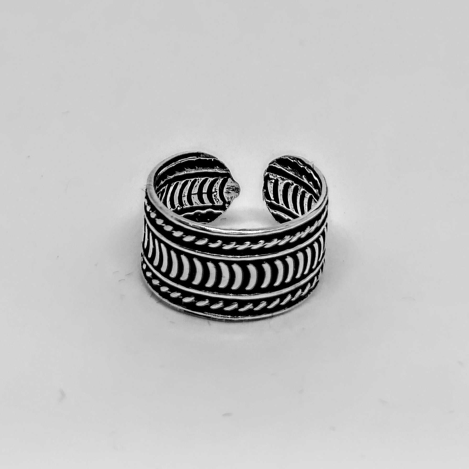 Striped Ear Cuf