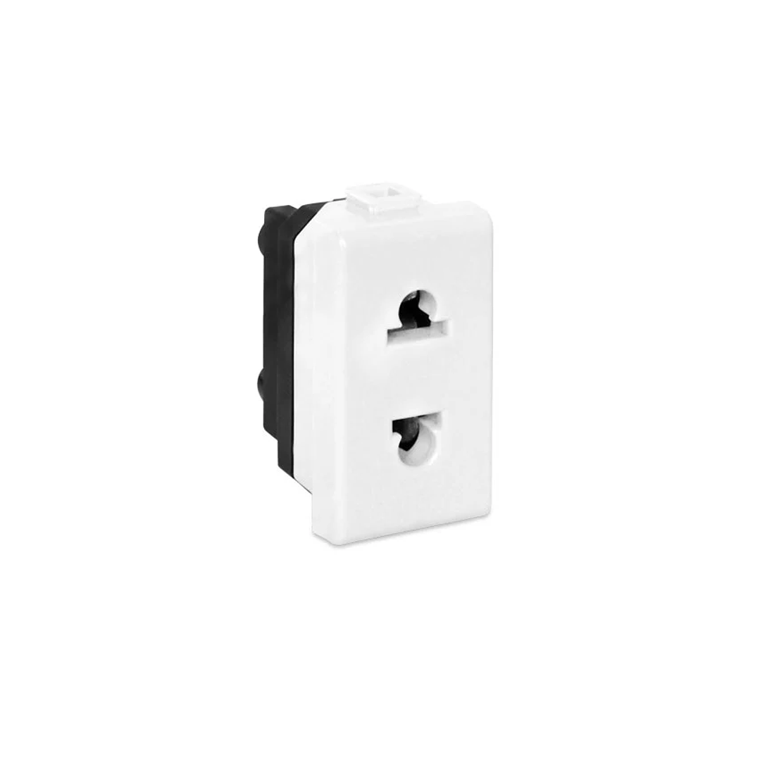 DADO TOMA UNIVERSAL CON PROTECCIÓN BLANCO - OPALUX 1