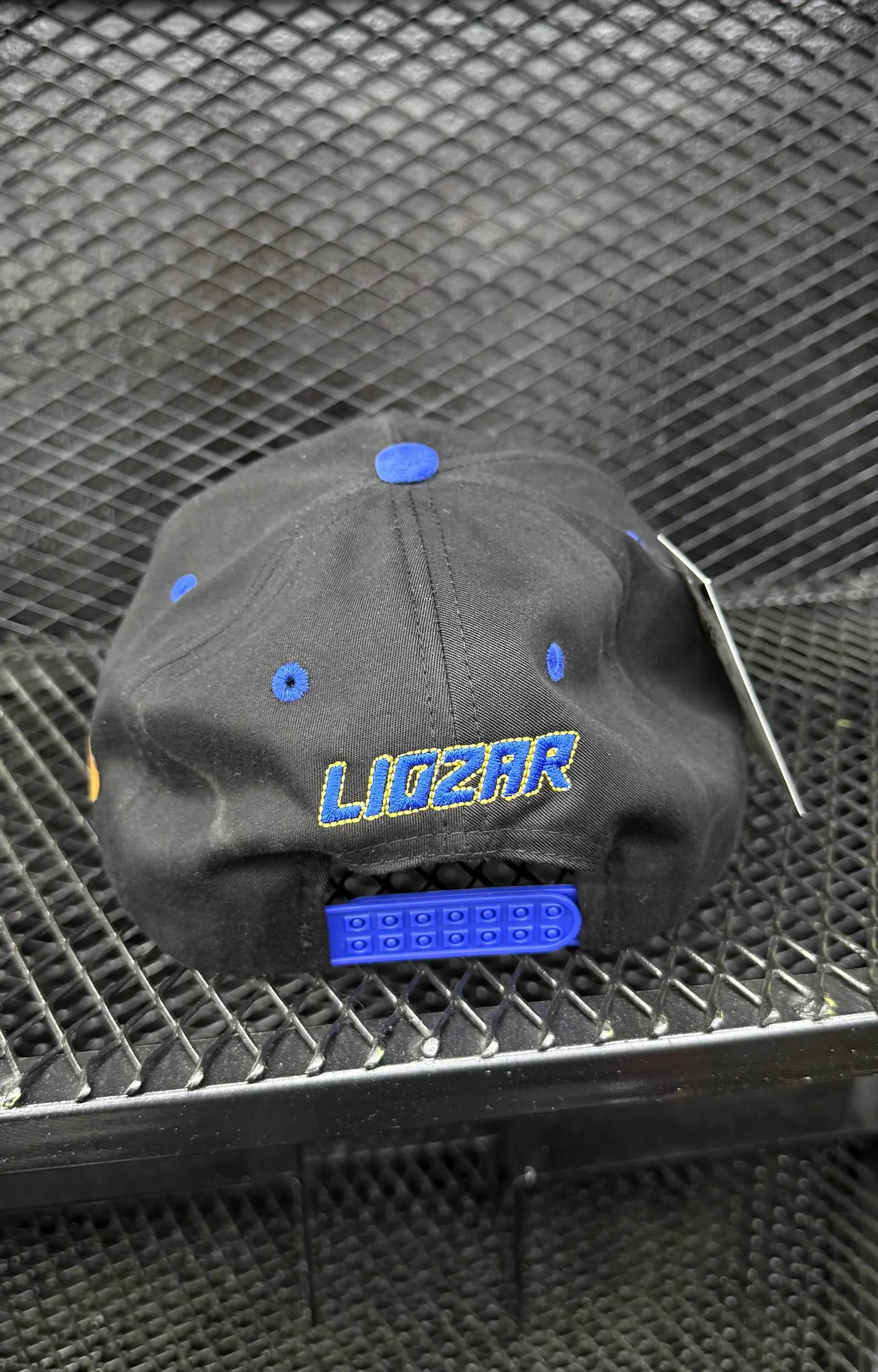 GORRAS DE GAMUZA UNISEX-LEON 23