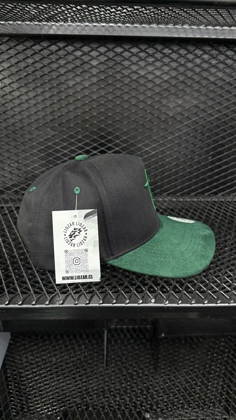 GORRAS DE GAMUZA UNISEX-LEON 19