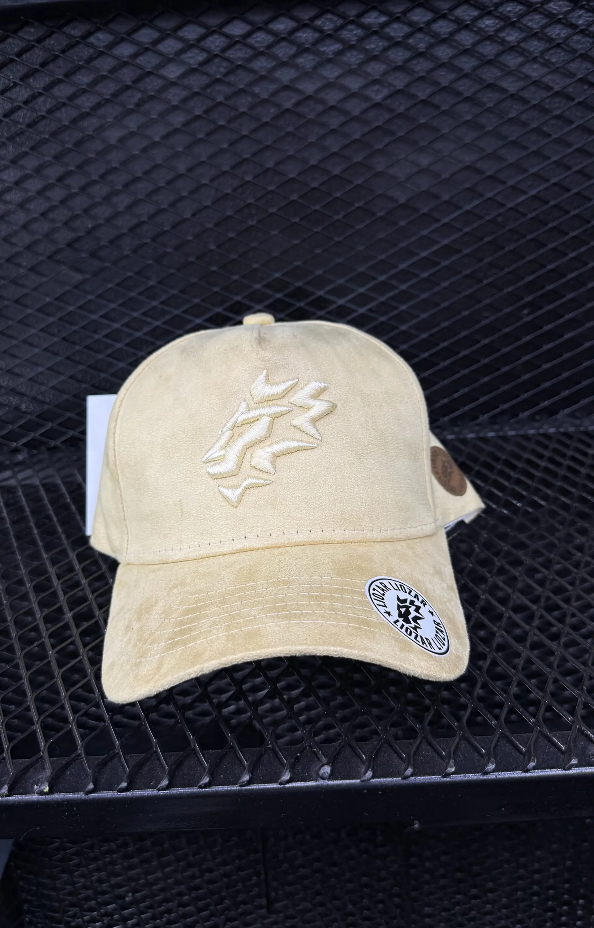 GORRAS DE GAMUZA UNISEX-LEON 12