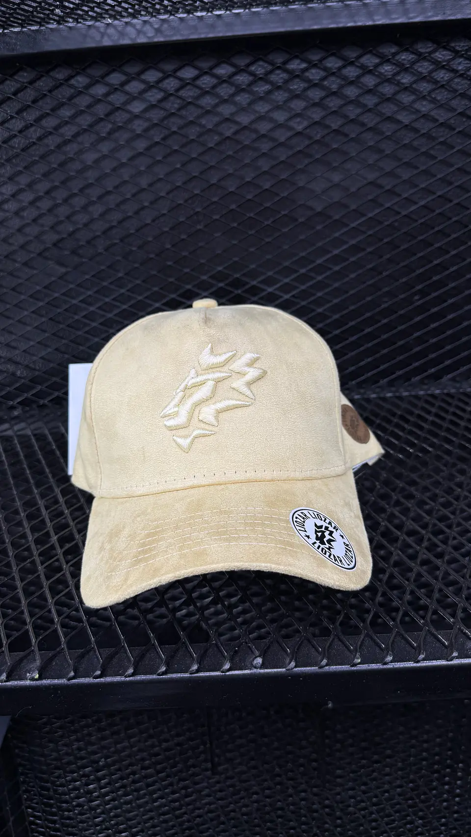GORRAS DE GAMUZA UNISEX-LEON 12