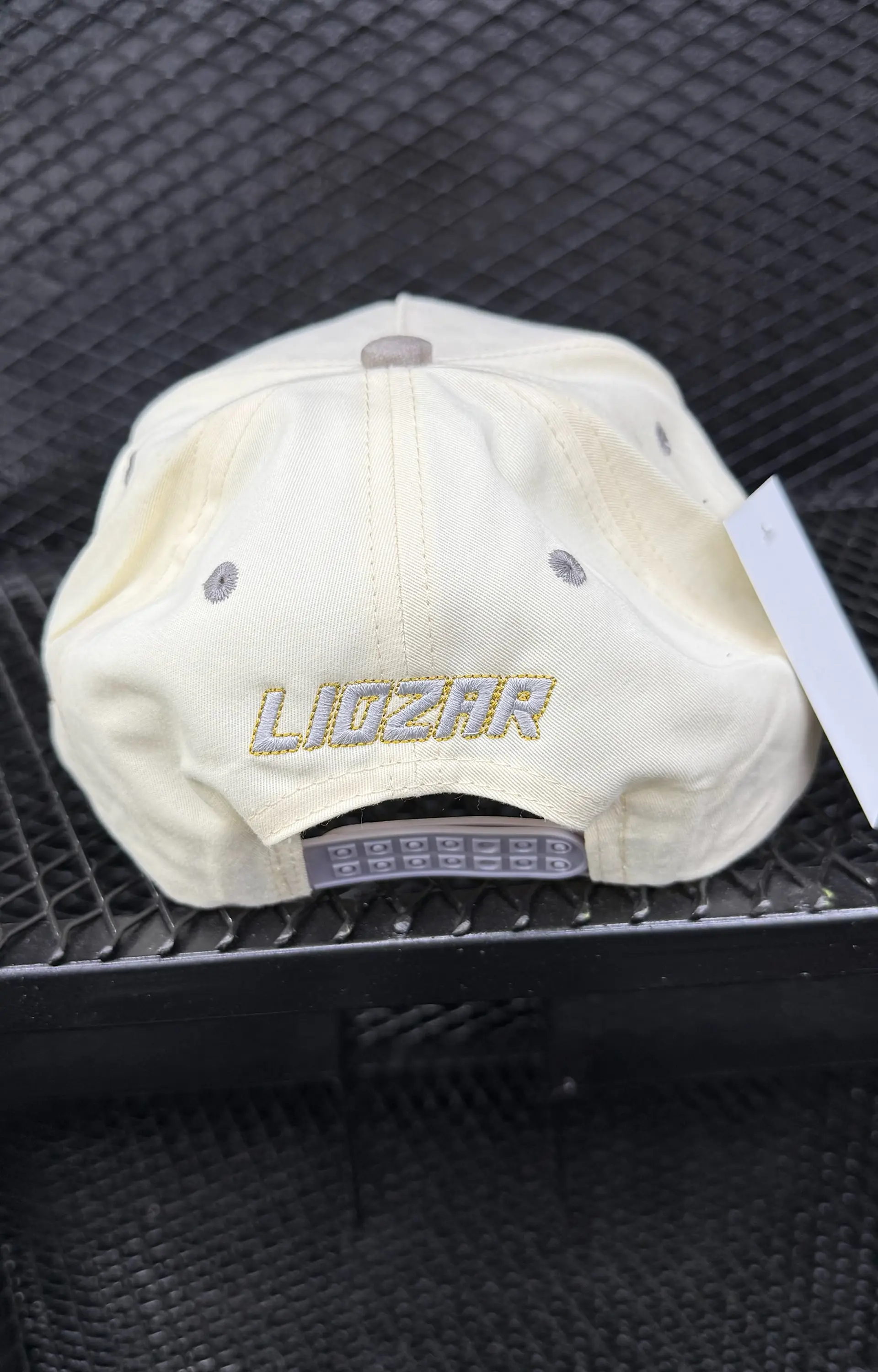 GORRAS DE GAMUZA UNISEX-LEON 8