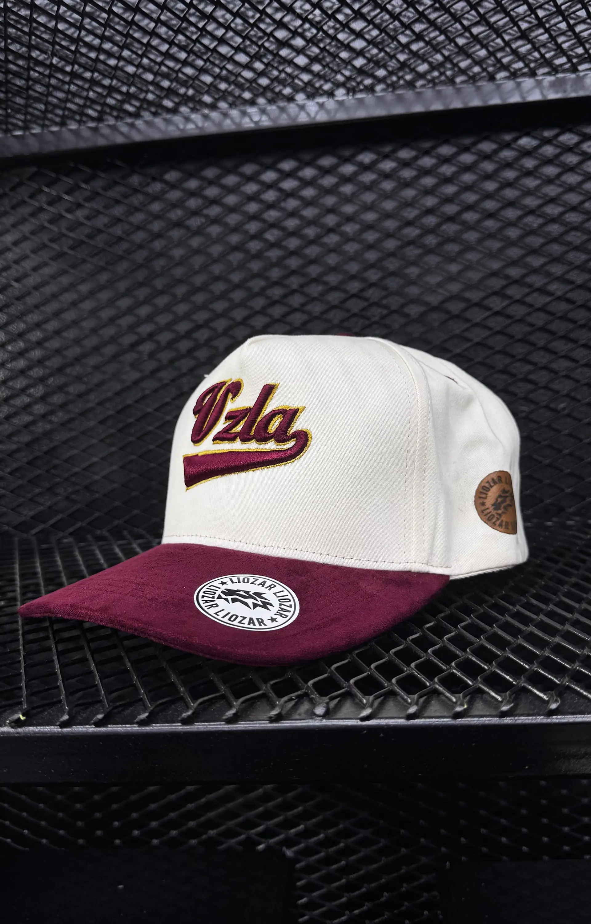 GORRAS DE GAMUZA UNISEX-VNZLA 2