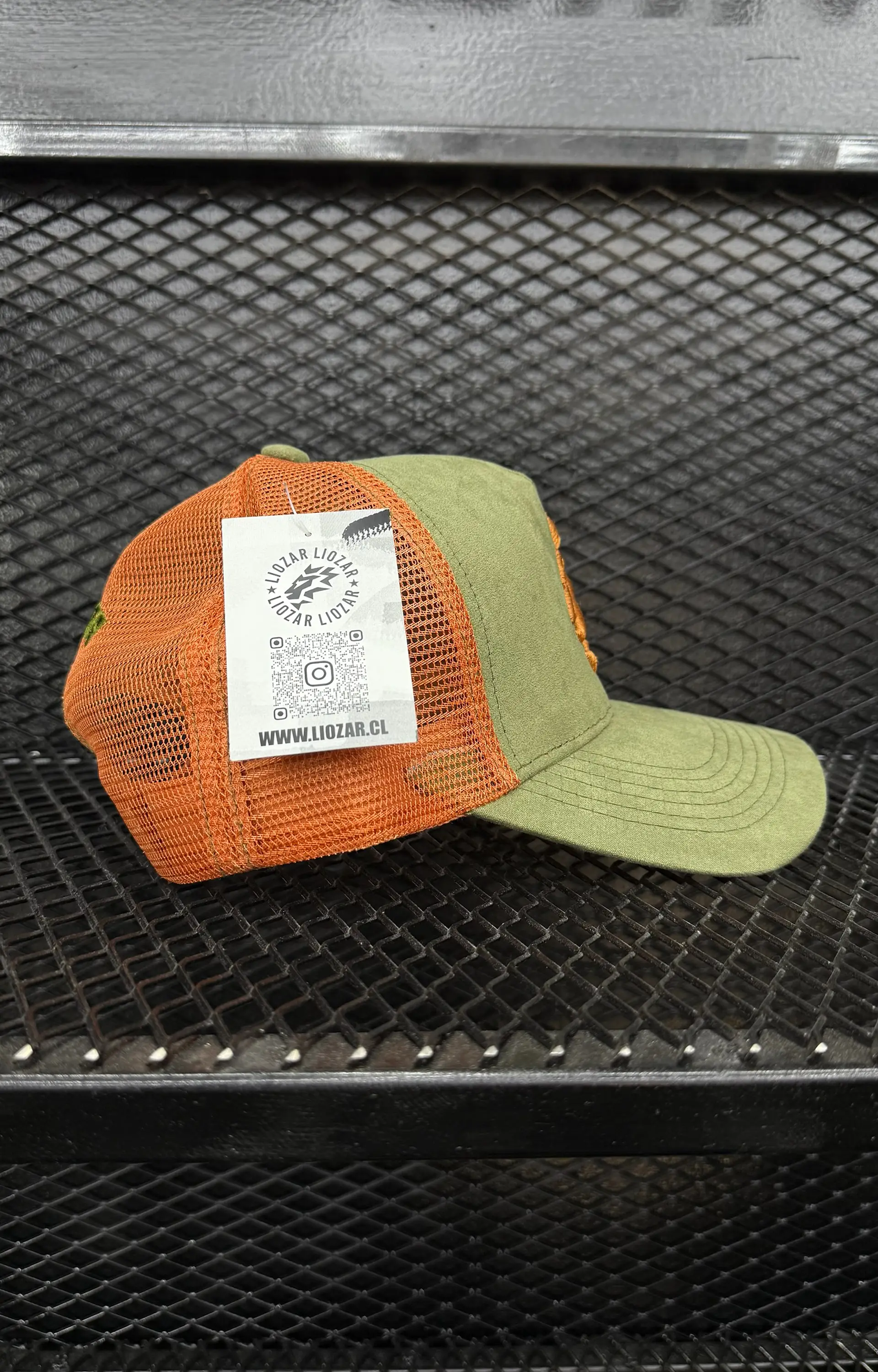 GORRAS DE GAMUZA Y MALLA UNISEX-LEON 3