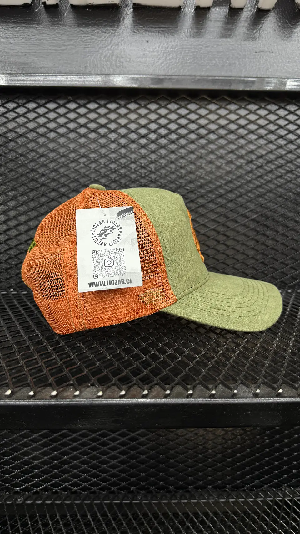 GORRAS DE GAMUZA Y MALLA UNISEX-LEON 3