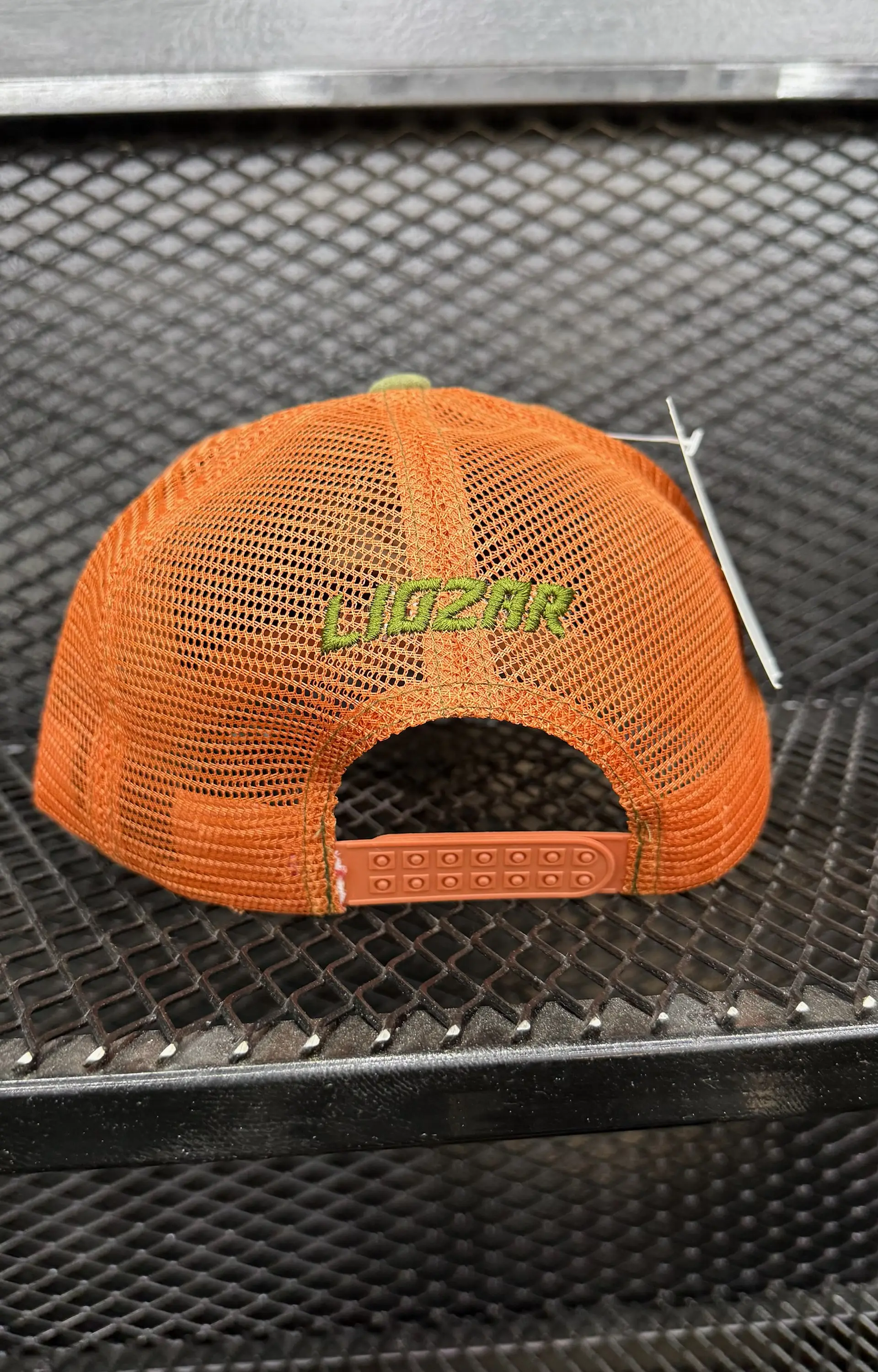 GORRAS DE GAMUZA Y MALLA UNISEX-LEON 4