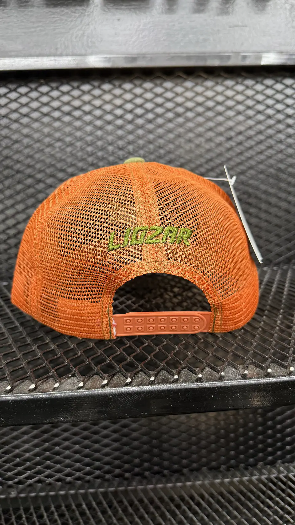 GORRAS DE GAMUZA Y MALLA UNISEX-LEON 4