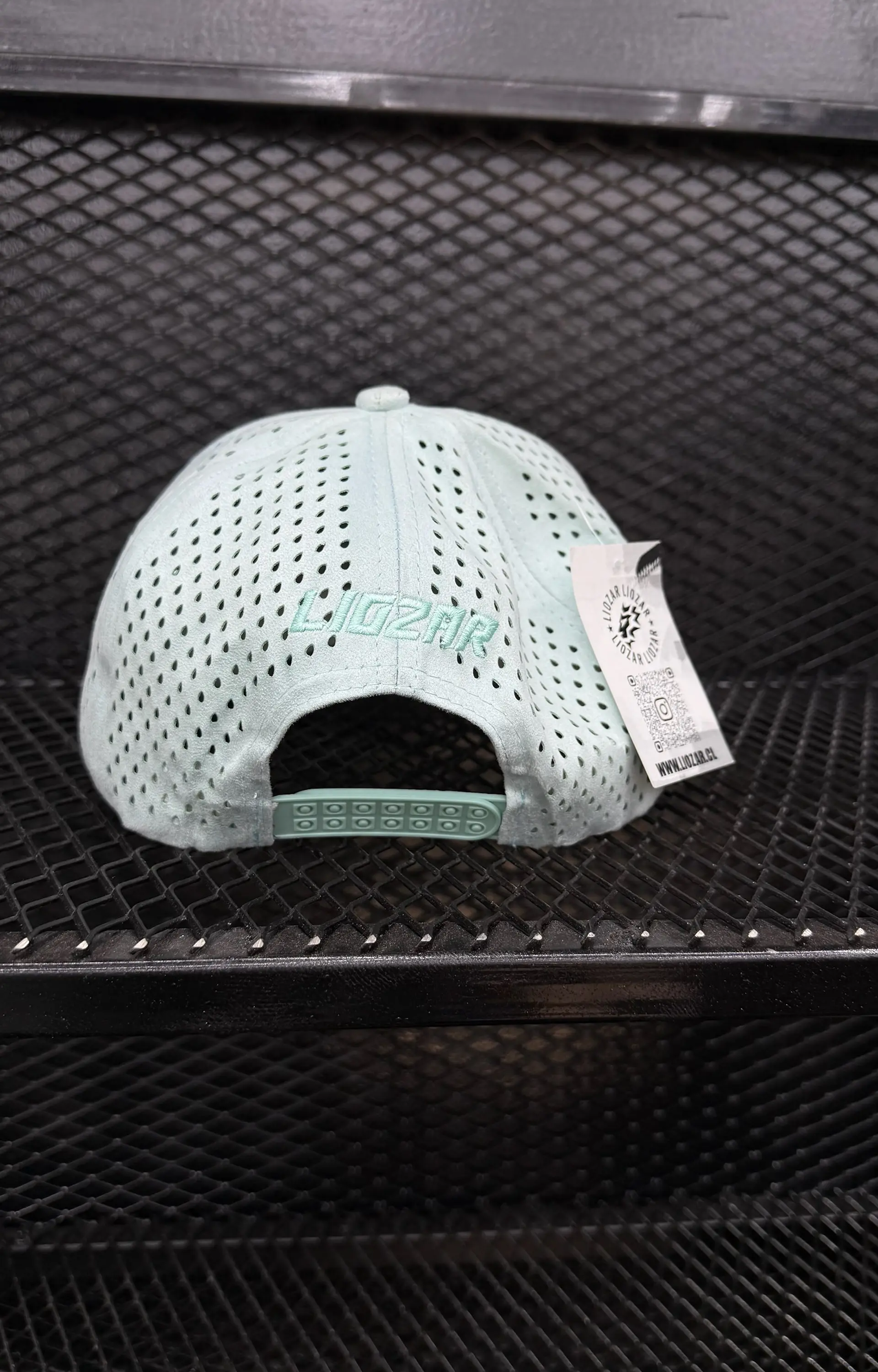 GORRAS DE GAMUZA Y MALLA UNISEX-LEON 10
