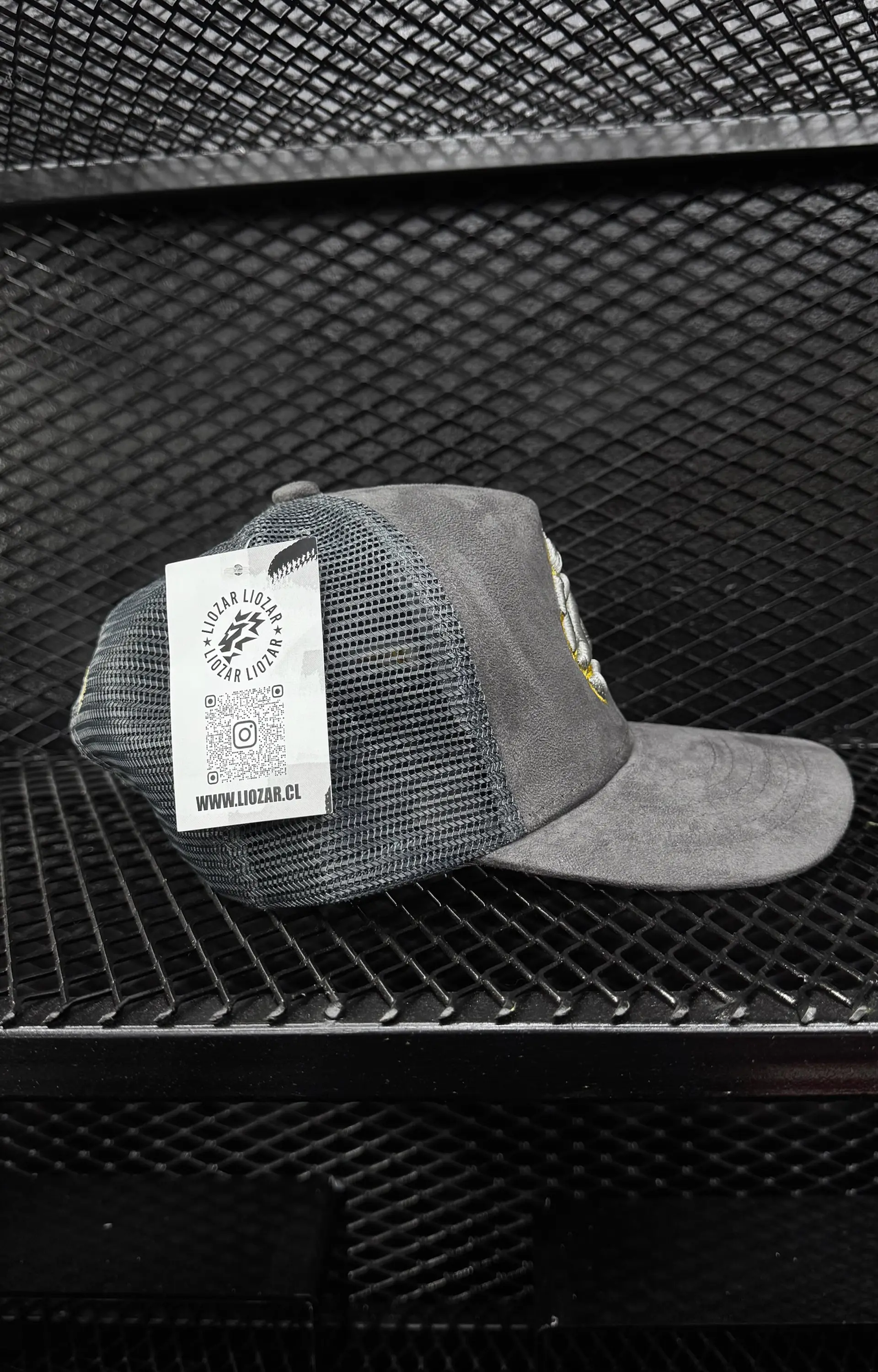 GORRAS DE GAMUZA Y MALLA UNISEX-LEON 16
