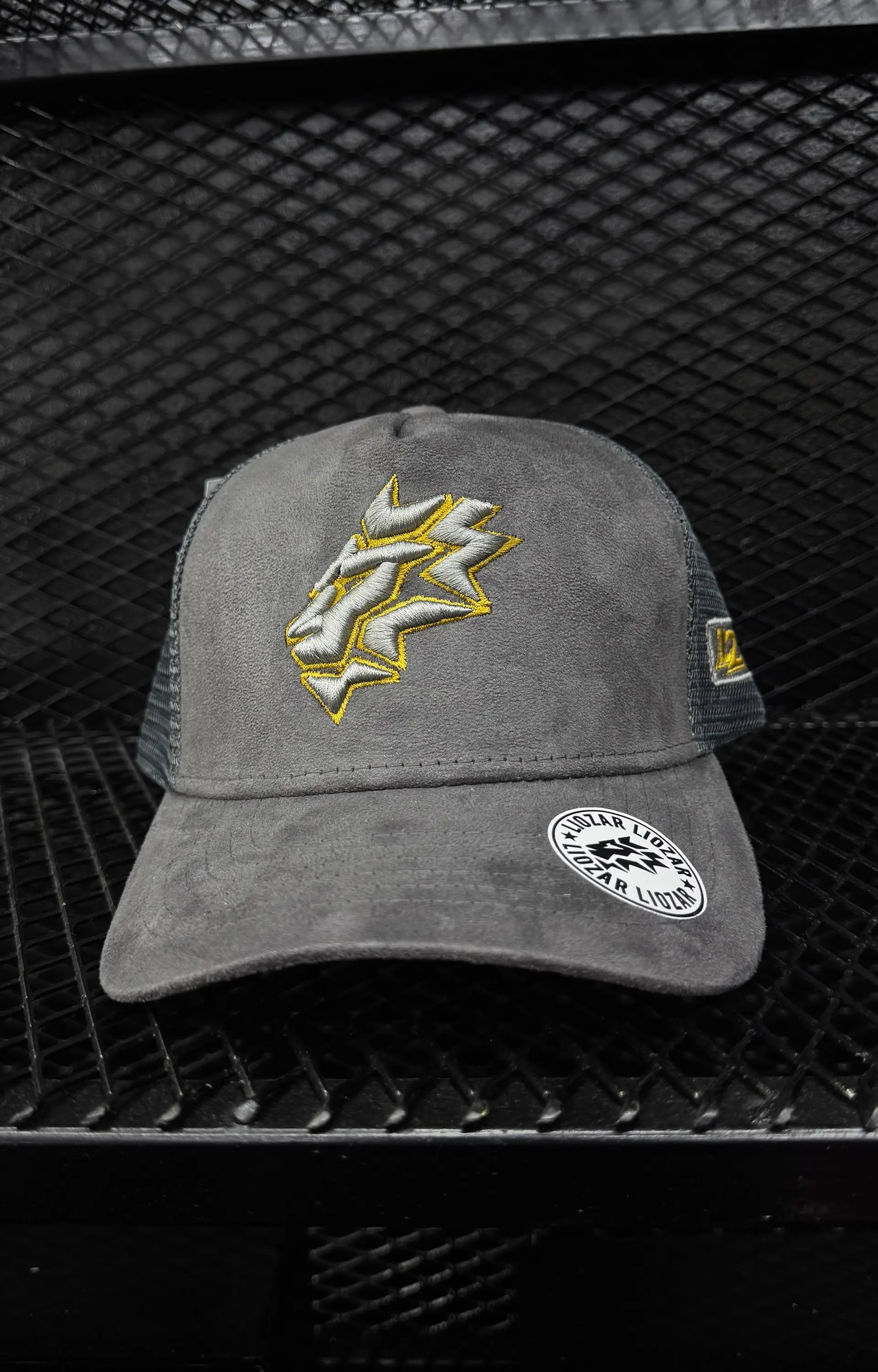 GORRAS DE GAMUZA Y MALLA UNISEX-LEON 17