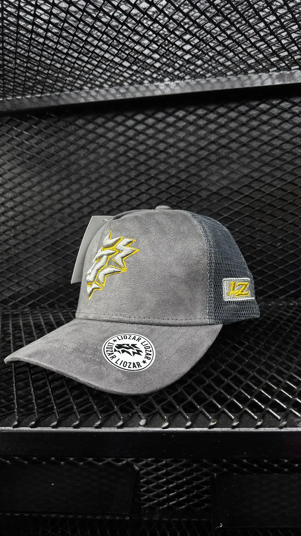 GORRAS DE GAMUZA Y MALLA UNISEX-LEON 19