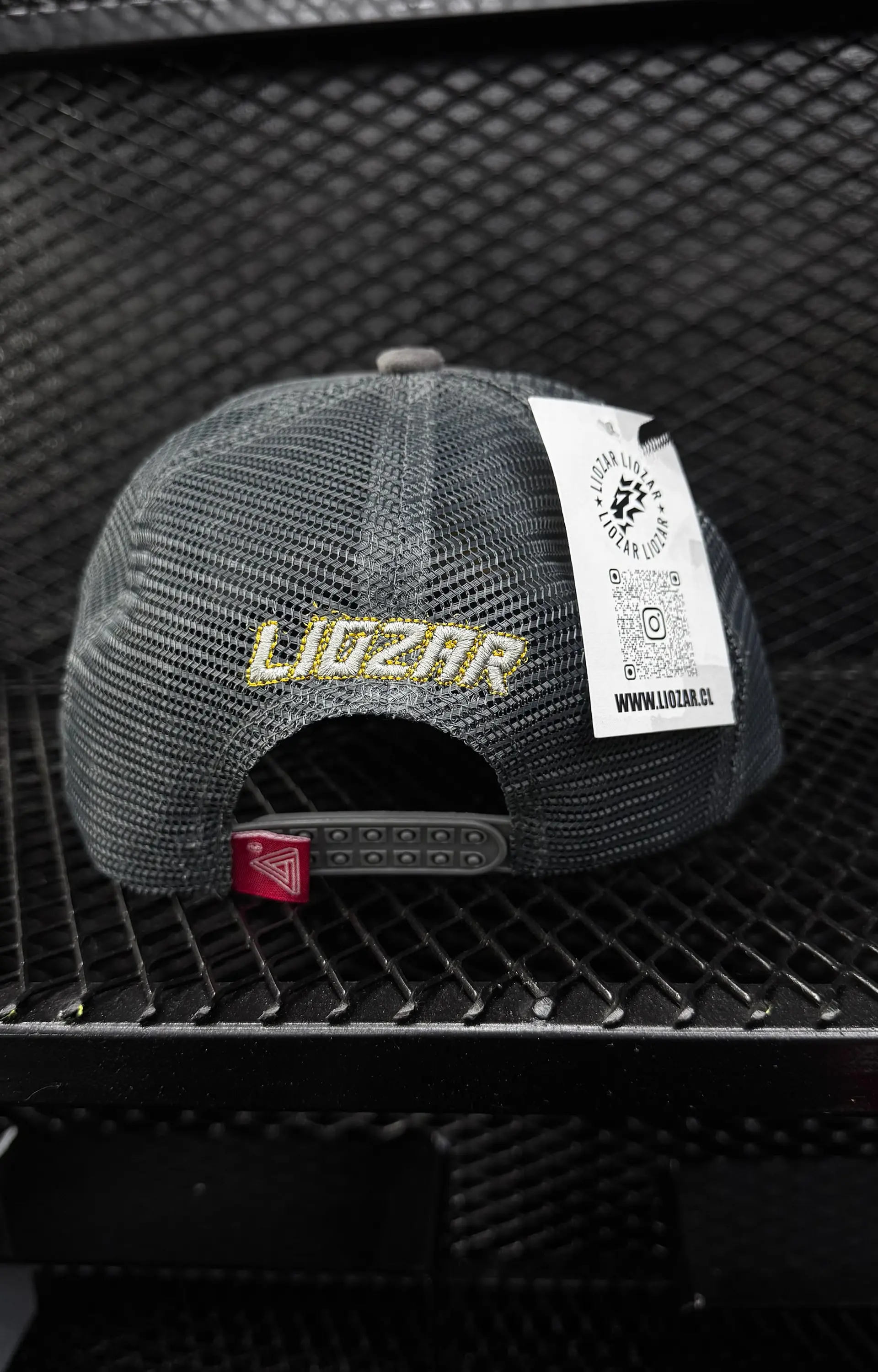 GORRAS DE GAMUZA Y MALLA UNISEX-LEON 20
