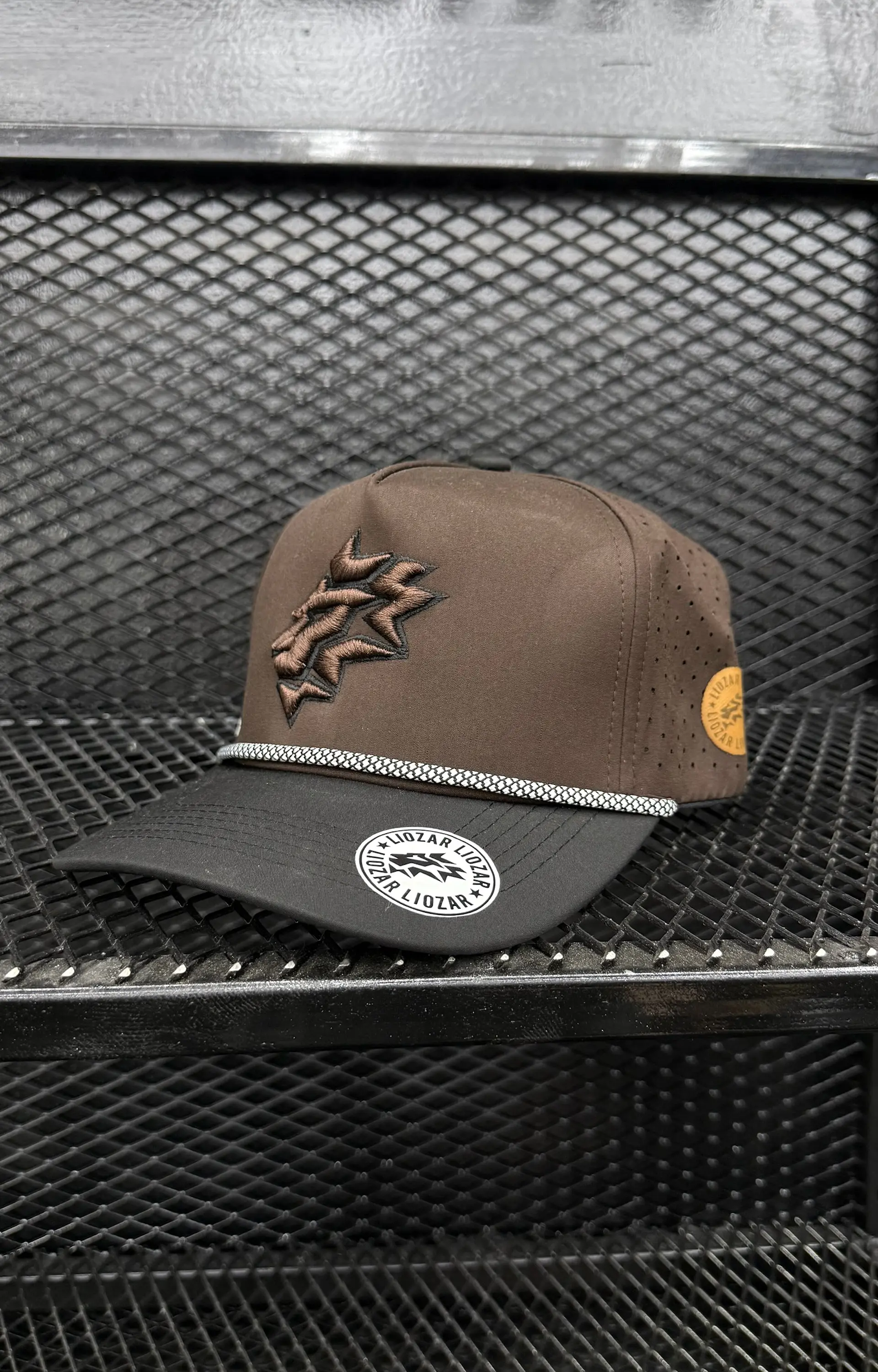 GORRAS DE ALGODON Y PERFORADAS UNISEX-LEON 5