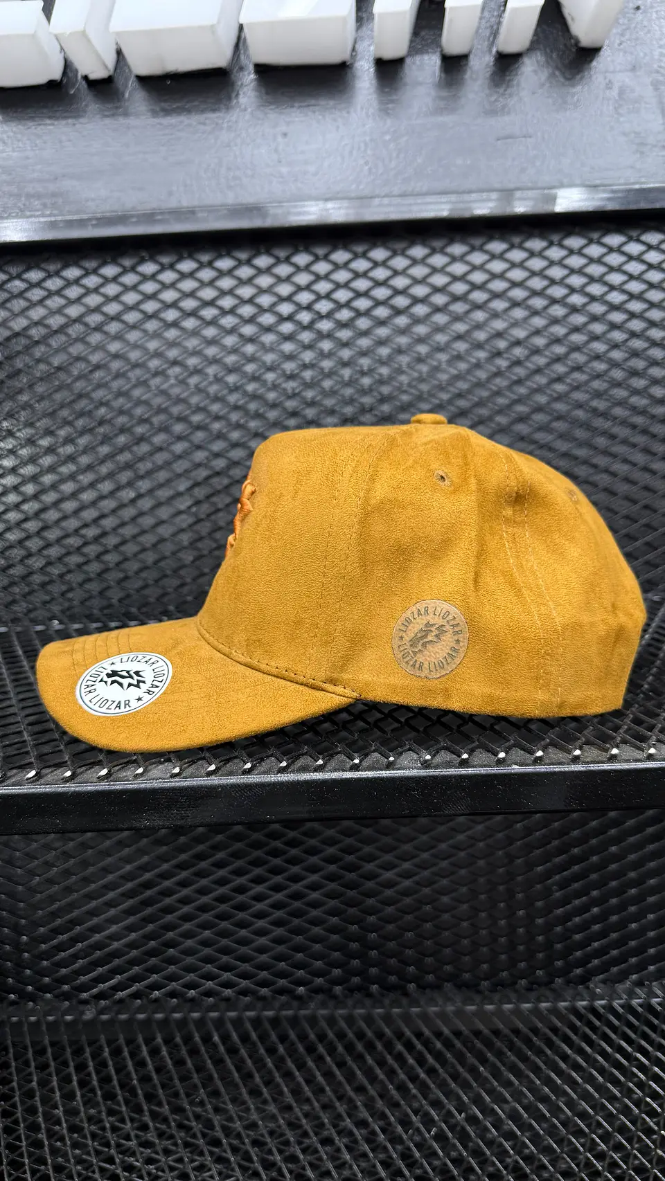 GORRAS DE GAMUZA UNISEX-LEON 40