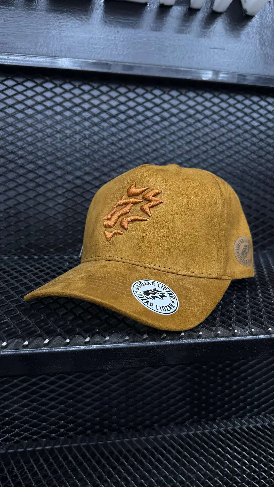 GORRAS DE GAMUZA UNISEX-LEON 39